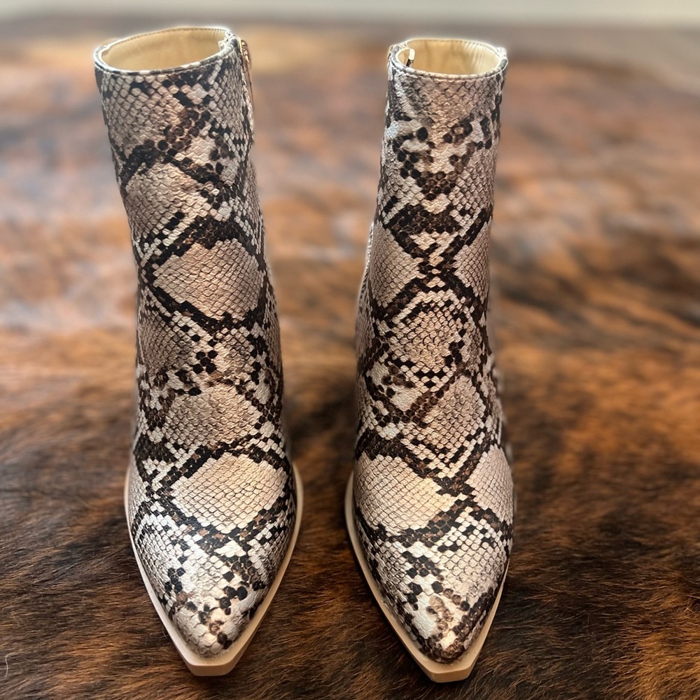 Bamboo snake print booties